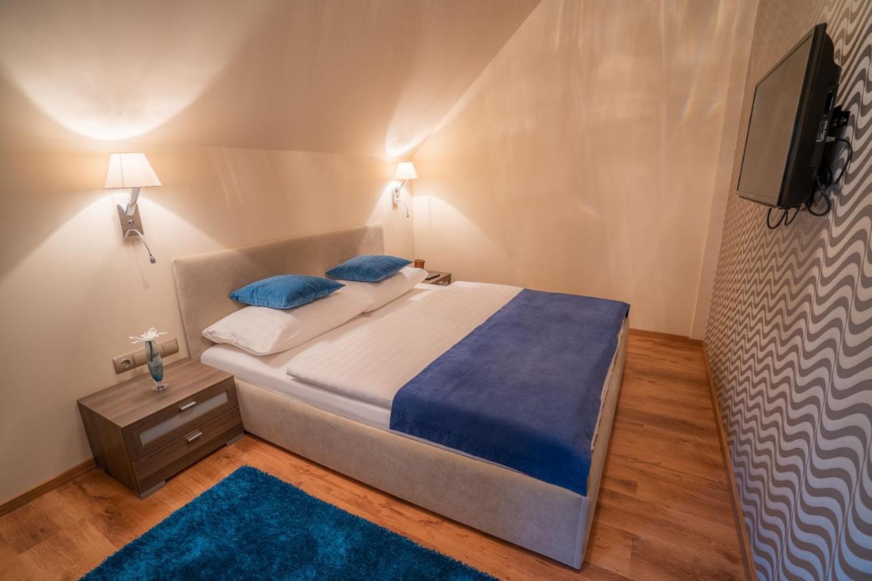 Avilla Thanhoffer Siofok Bagian luar foto